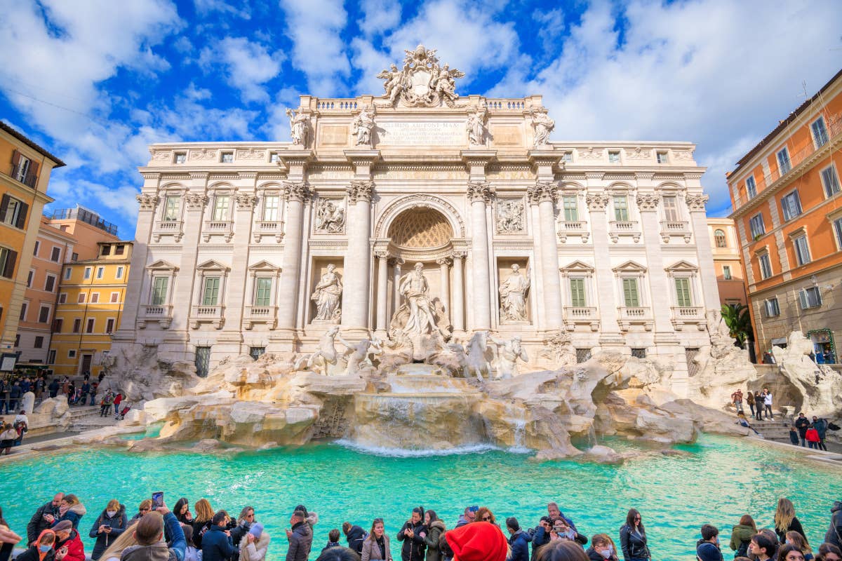 Fontana di Trevi, ticket più vicino: test entro un mese, via nel 2025